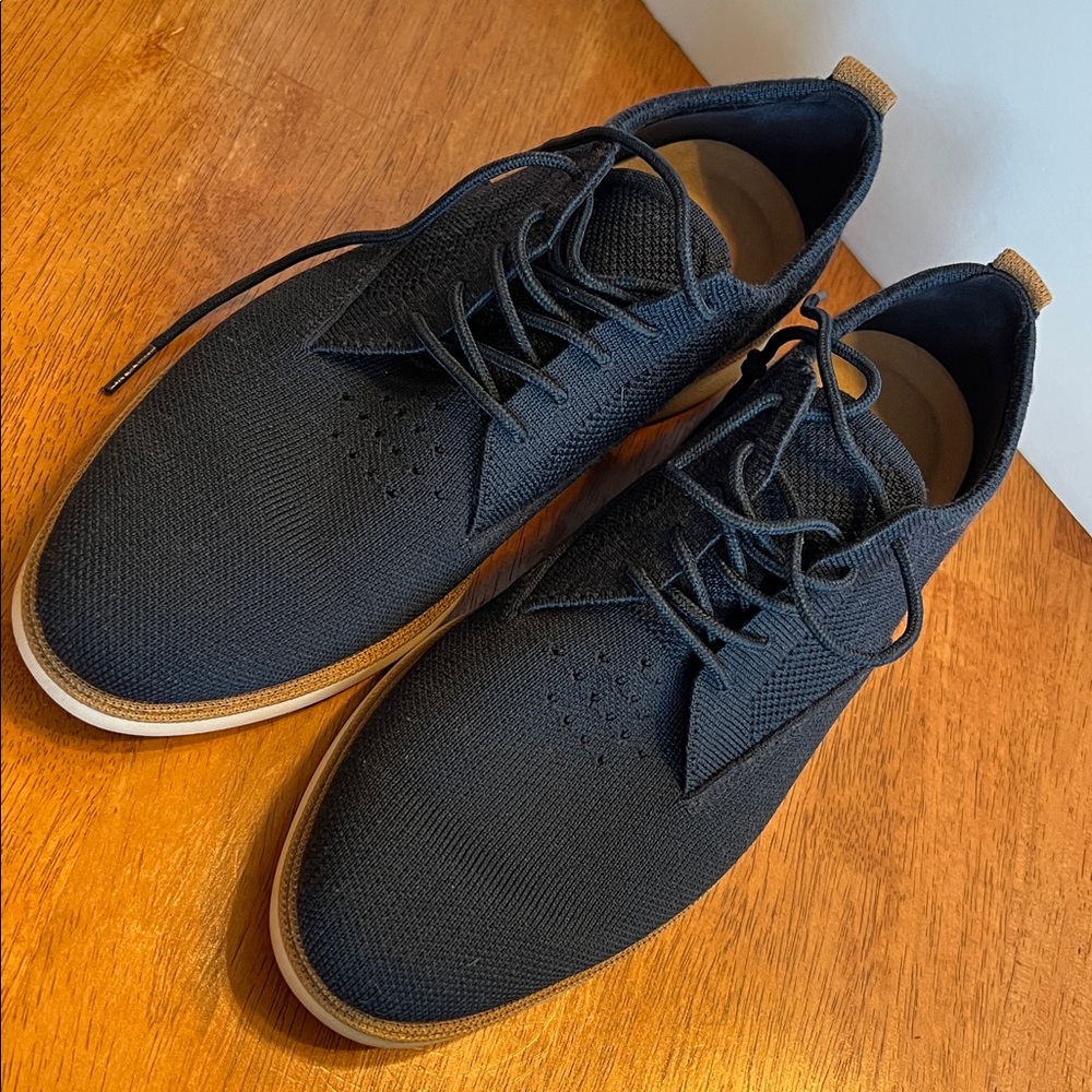 Men's Navy Knit Sneakers